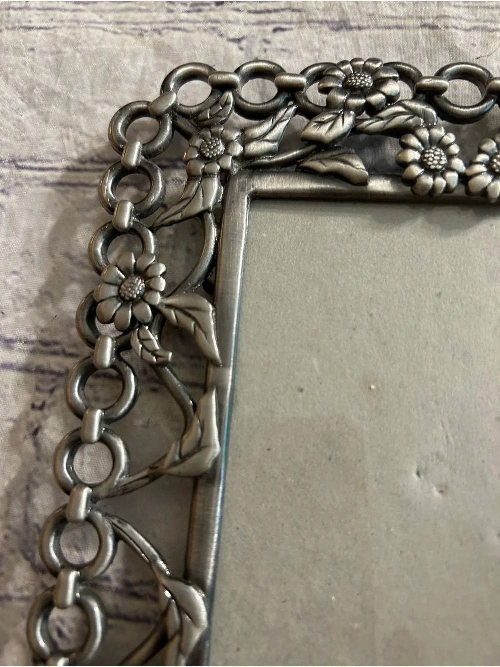VINTAGE PEWTER PICTURE FRAME FLORAL ROSE MOTIF WITH LATTICE DESIGN